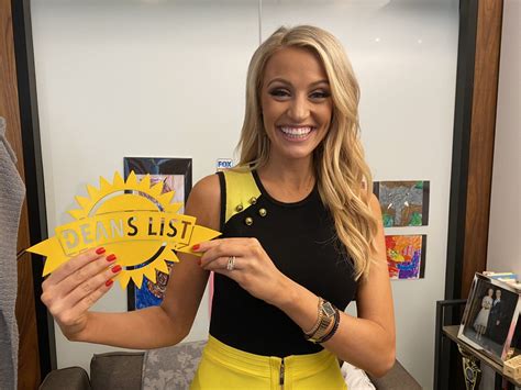 Carley Shimkus Bio, Wiki, Net Worth, Married,。